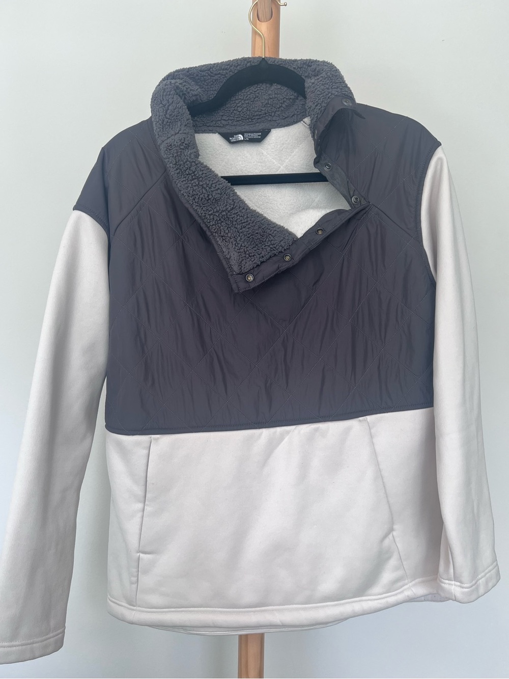 The North Face Two-Tone Sherpa-Trim Pullover Jacket - Gray & White